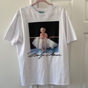 ZARA Women White Graphic  T-Shirt oversized